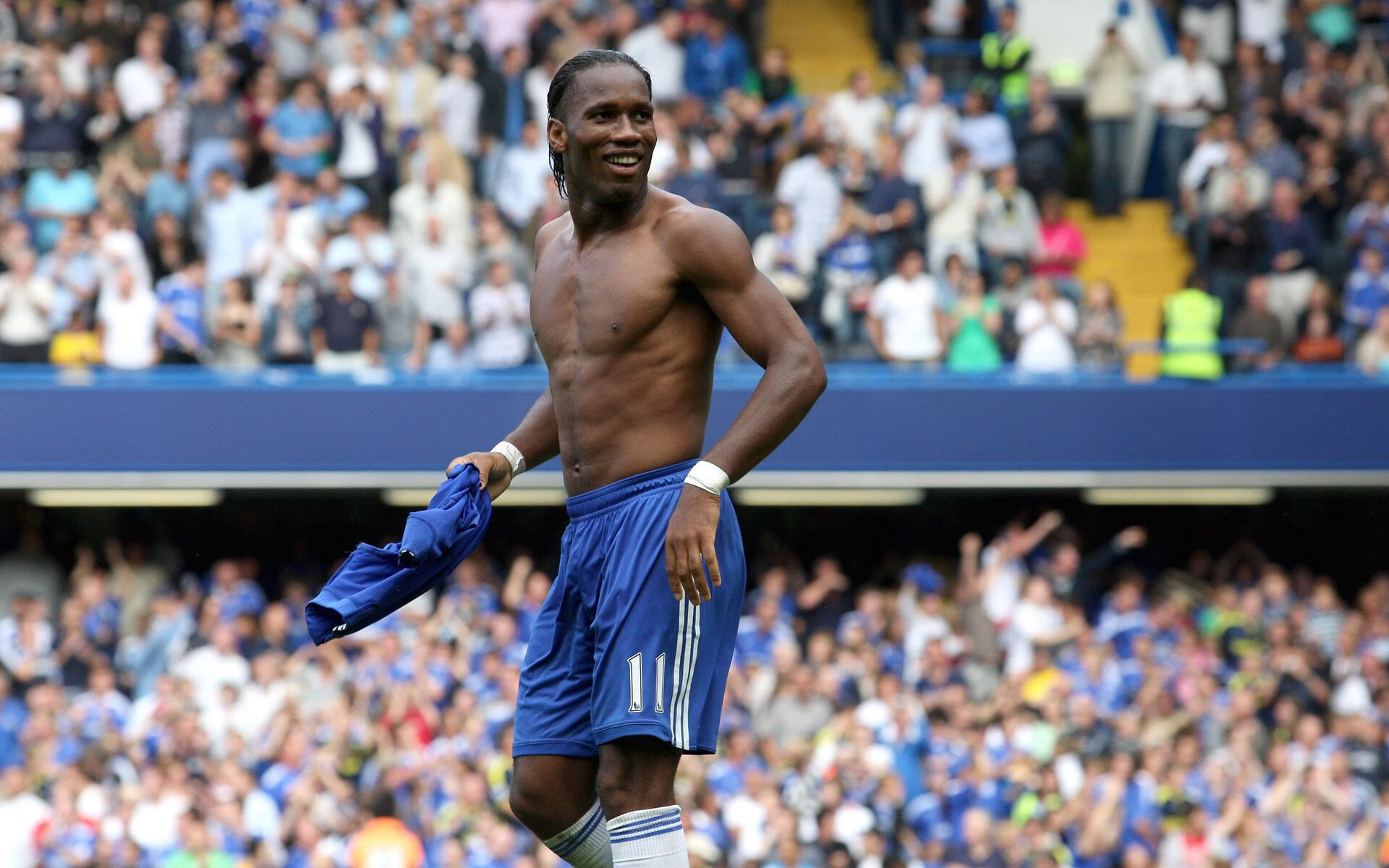 中超联赛中国青年队战胜 球迷欣喜若狂，中国足球青年超级联赛